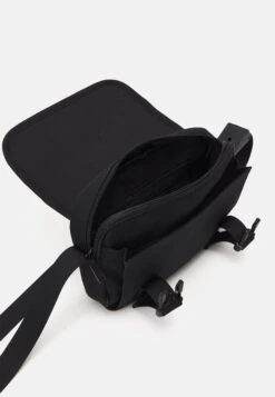 Pier One Unisex - Bandolera - Black 7 Pier One Unisex - Bandolera - Black -Pier One Tienda De Ventas 08dcf642808642b88361fce85fe34ecc