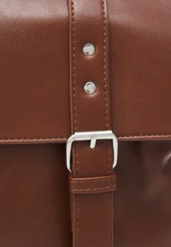 Pier One Bandolera - Brown 8 Pier One Bandolera - Brown -Pier One Tienda De Ventas 13681cf0e15d4e7a880bcd49346bf5a1