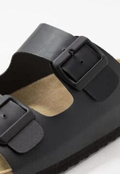 Pier One Unisex - Pantuflas - Black -Pier One Tienda De Ventas 2c1088e9c35241008f77393ded163426