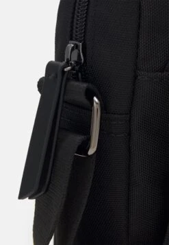 Pier One Unisex - Bandolera - Black 7 Pier One Unisex - Bandolera - Black -Pier One Tienda De Ventas 6015a635267a4538aeda73eaf2b65393