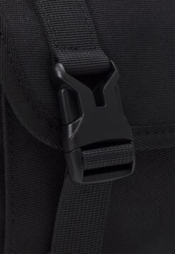 Pier One Unisex - Bandolera - Black 9 Pier One Unisex - Bandolera - Black -Pier One Tienda De Ventas 6d52dbe825bd444e99897a25c387034f