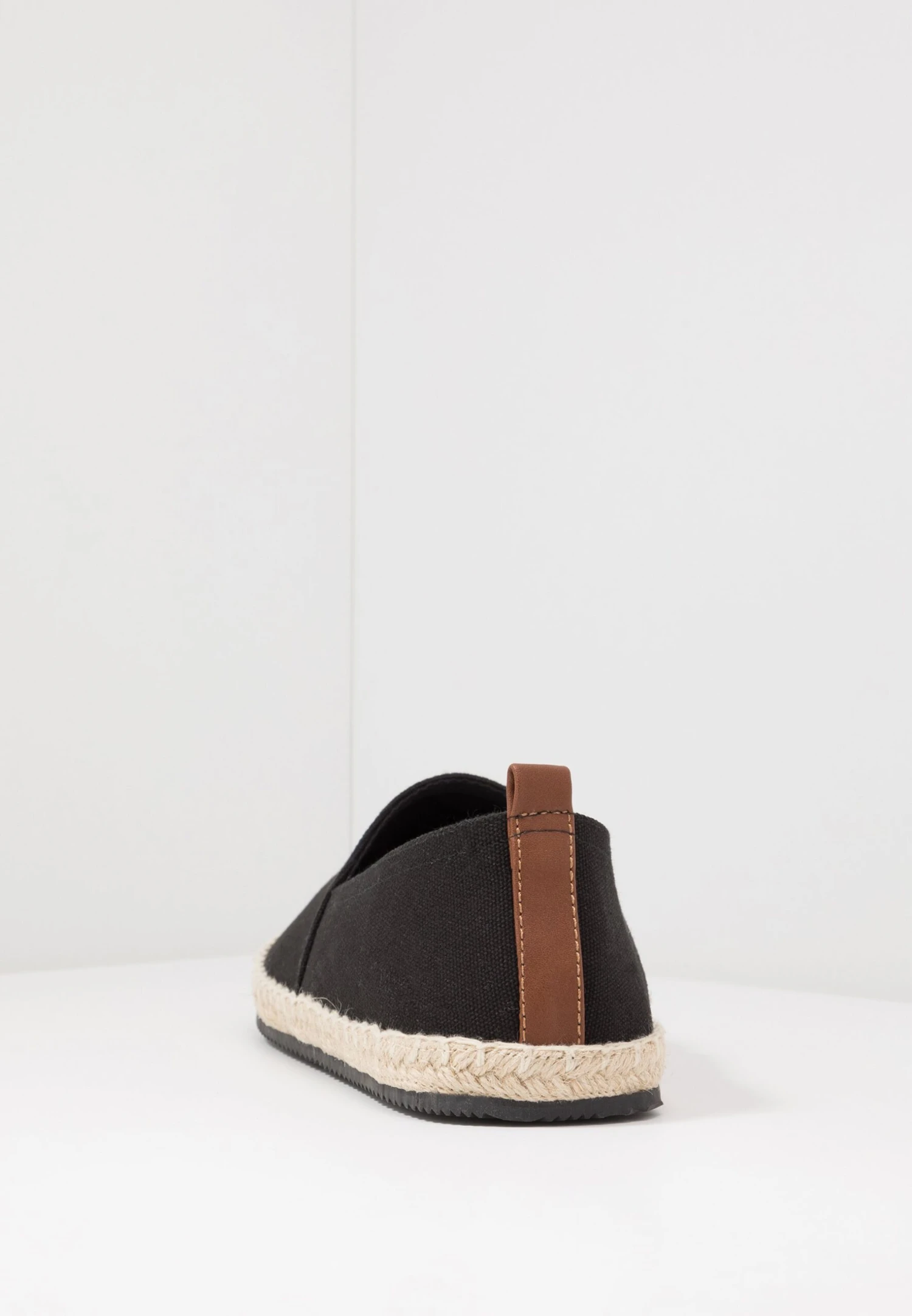 Pier One Rena Espadrille Unisex - Alpargatas - Black 5 Pier One Rena Espadrille Unisex - Alpargatas - Black - Imagen 5