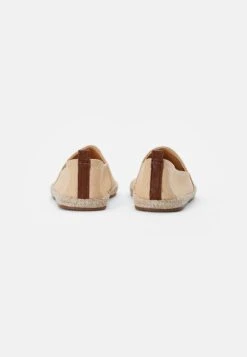 Pier One Rena Espadrille Unisex - Alpargatas - Beige 8 Pier One Rena Espadrille Unisex - Alpargatas - Beige -Pier One Tienda De Ventas 8310eea23d7d45459447954d543b0c0d