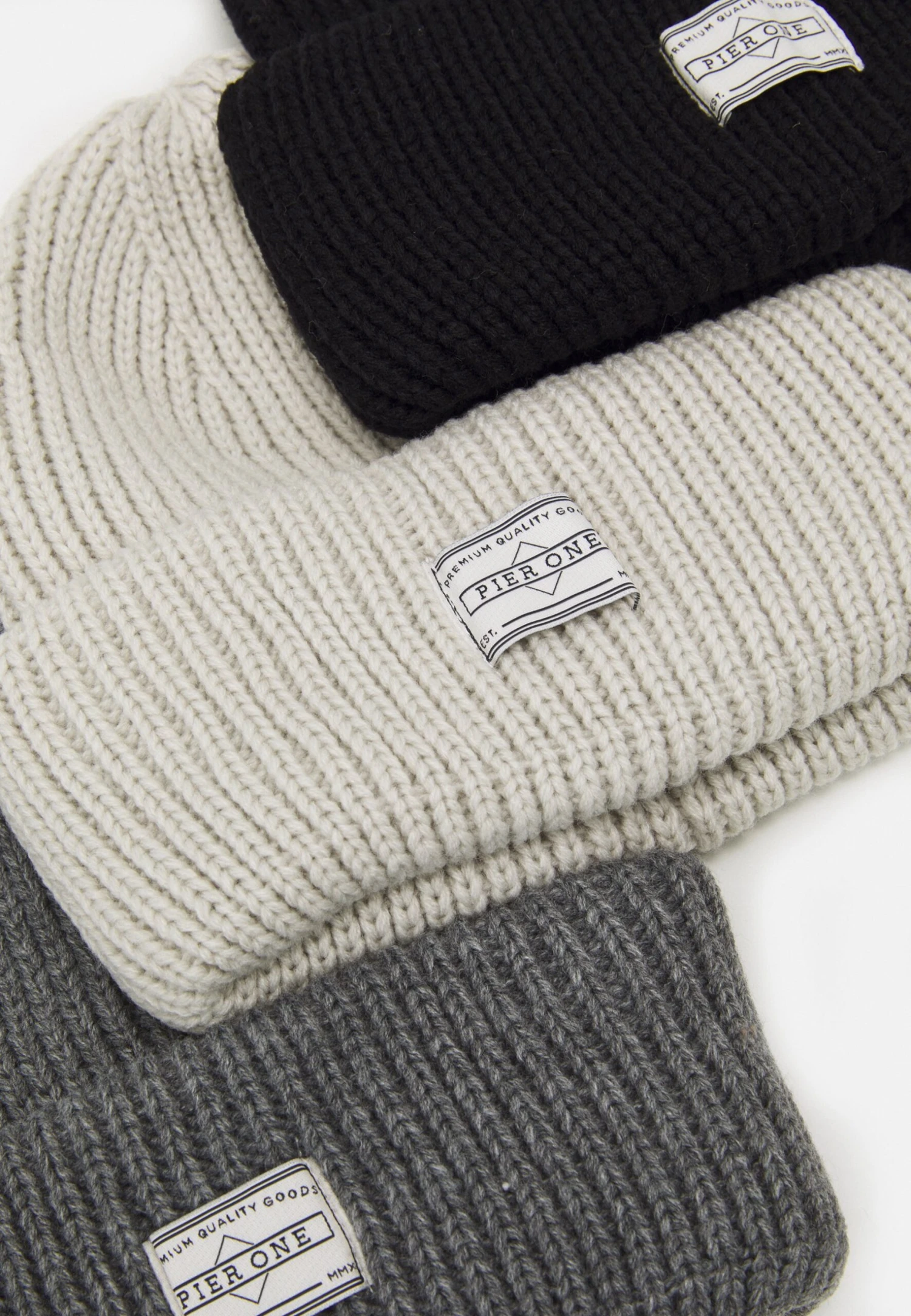 Pier One Unisex 3 Pack - Gorro - Black/Dark Grey/Off-White 3 Pier One Unisex 3 Pack - Gorro - Black/Dark Grey/Off-White - Imagen 3