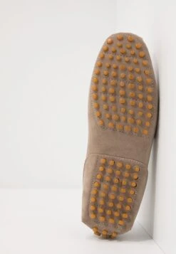 Pier One Unisex - Mocasines - Taupe -Pier One Tienda De Ventas c5f4c97fe8f2408ba40fa709d094740e