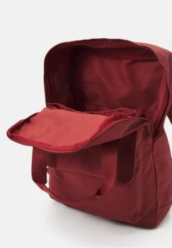 Pier One Unisex - Mochila - Red -Pier One Tienda De Ventas caa225d62c184a0caa23bcb0c0f45e50