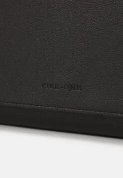 Pier One Big Messenger Bag - Bandolera - Black 11 Pier One Big Messenger Bag - Bandolera - Black -Pier One Tienda De Ventas de47914765c748388e7d2adfd44cd119